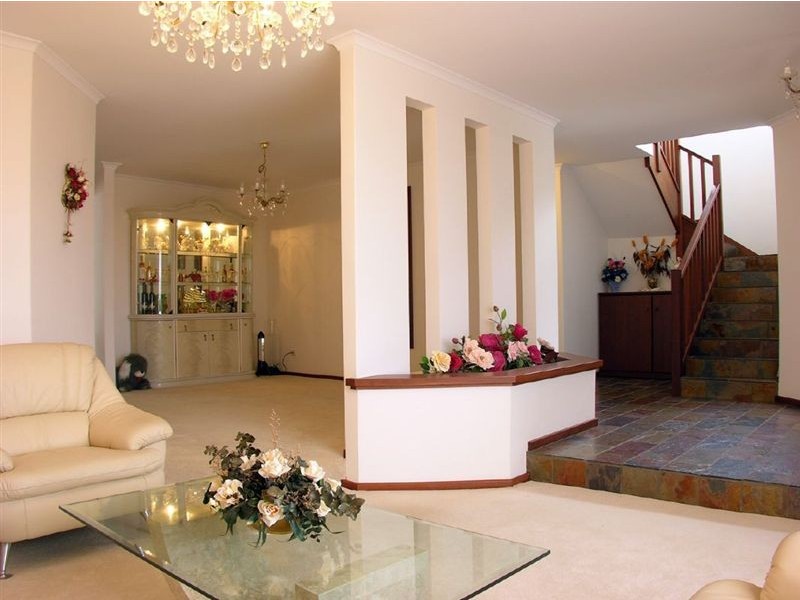 46 Whitfeld Tce, Winthrop WA 6150