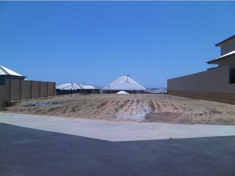 12 Mercator Close, North Coogee WA 6163