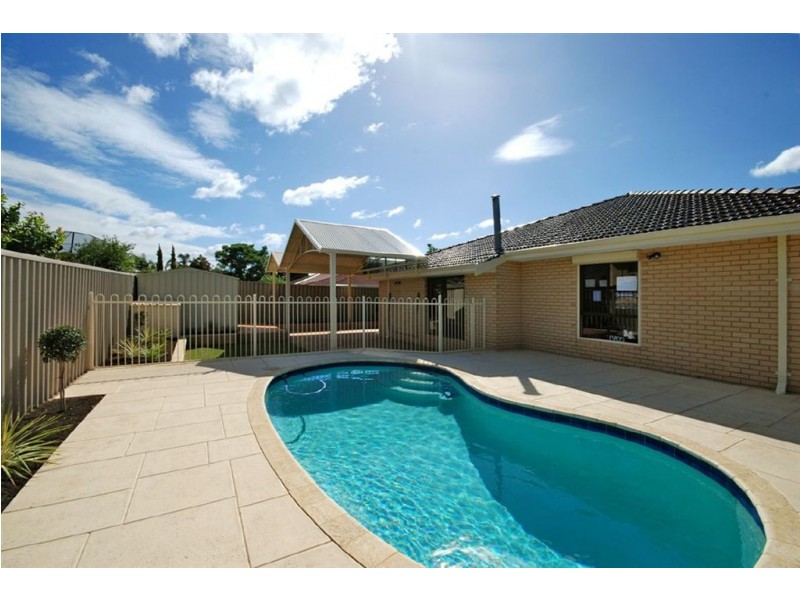 30 Kingsmill Gardens, Winthrop WA 6150