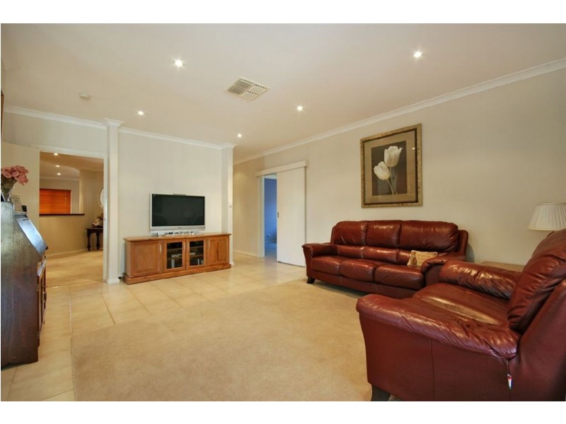 30 Kingsmill Gardens, Winthrop WA 6150