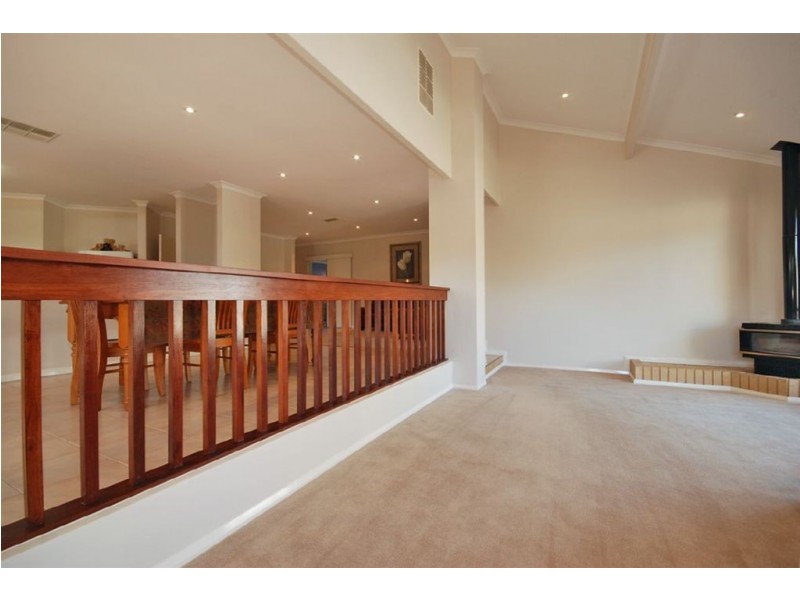 30 Kingsmill Gardens, Winthrop WA 6150