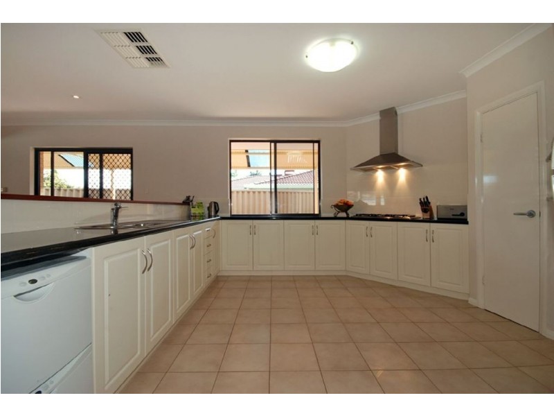 30 Kingsmill Gardens, Winthrop WA 6150