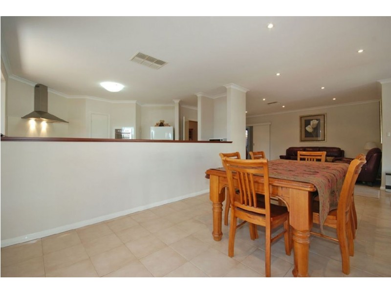 30 Kingsmill Gardens, Winthrop WA 6150