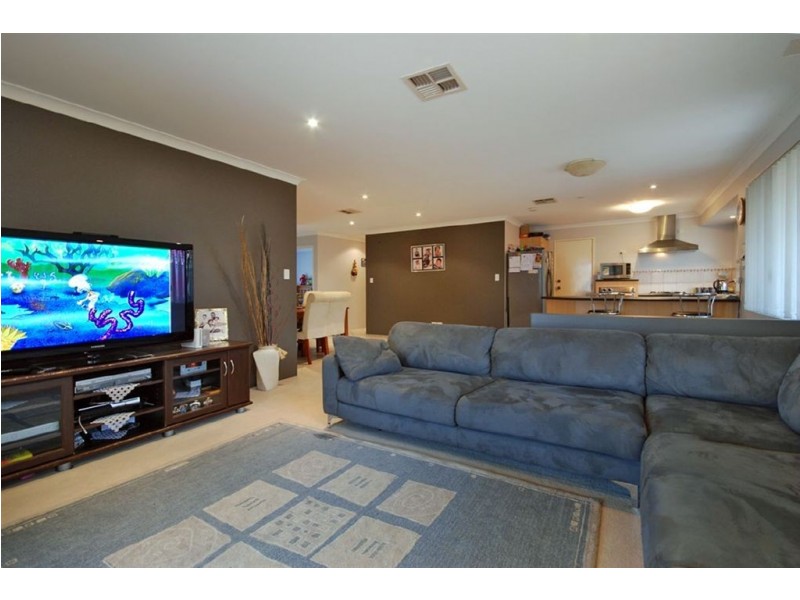 54 Daly Circle, Langford WA 6147