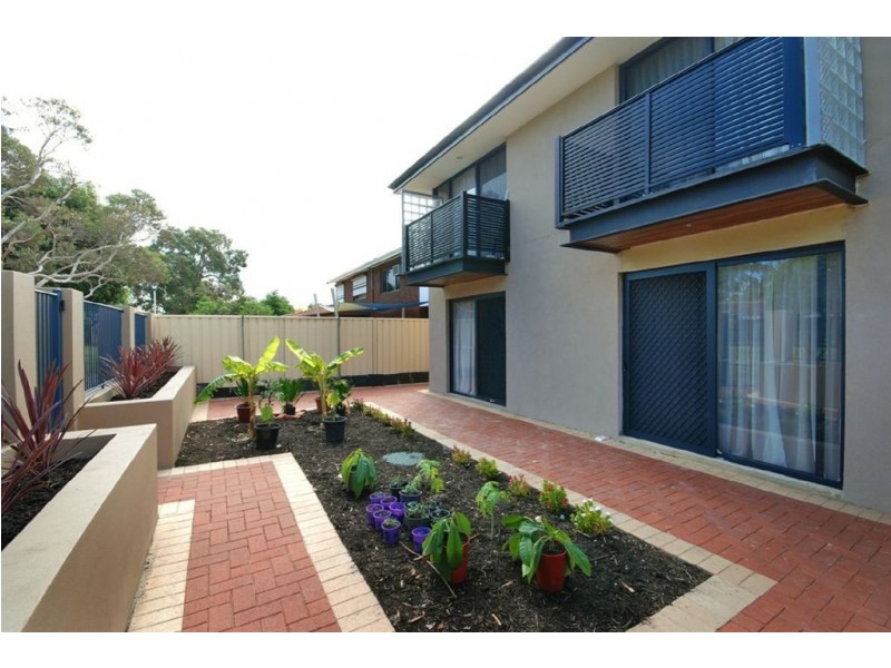 9 Melinga Court, Karawara WA 6152