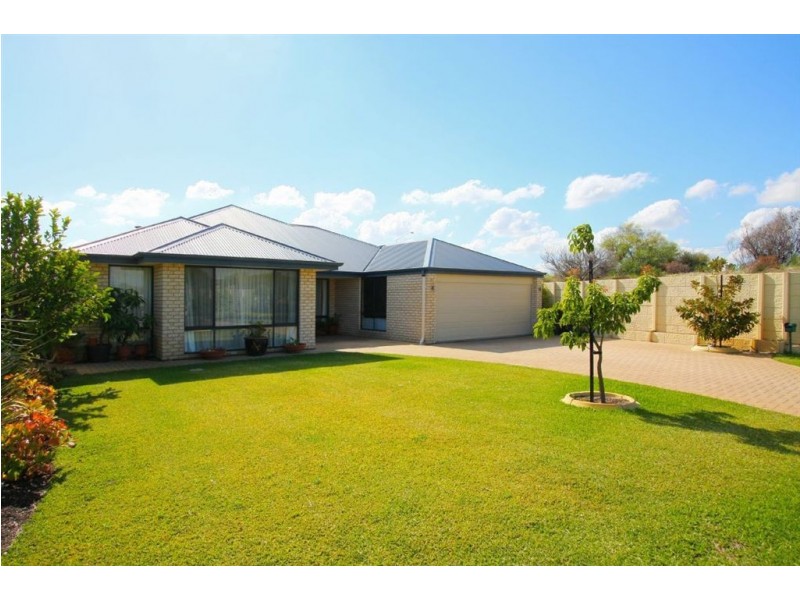 22 Savanah Circuit, Success WA 6164