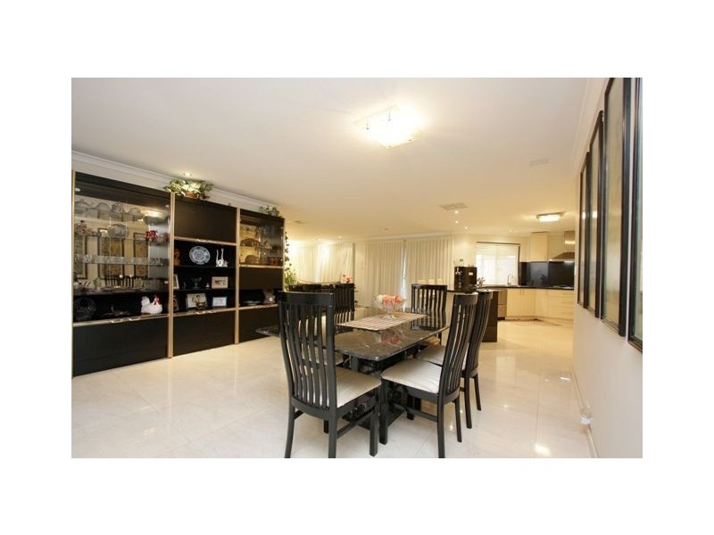 22 Savanah Circuit, Success WA 6164