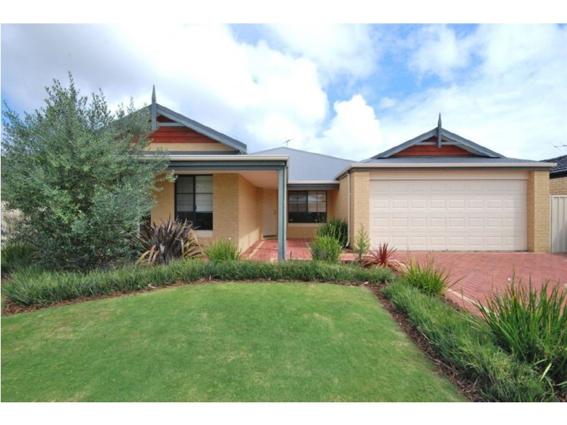 10 Sandleford Way, Hammond Park WA 6164