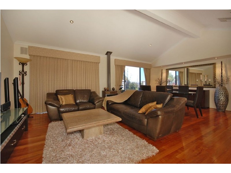 7A Allerton Way, Booragoon WA 6154