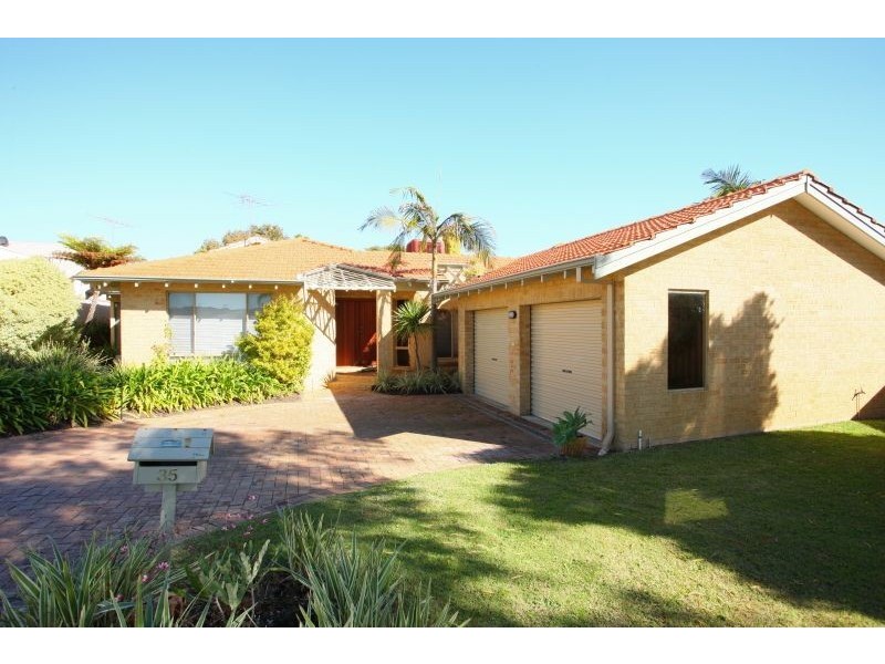 35 Cooper Ridge, Winthrop WA 6150