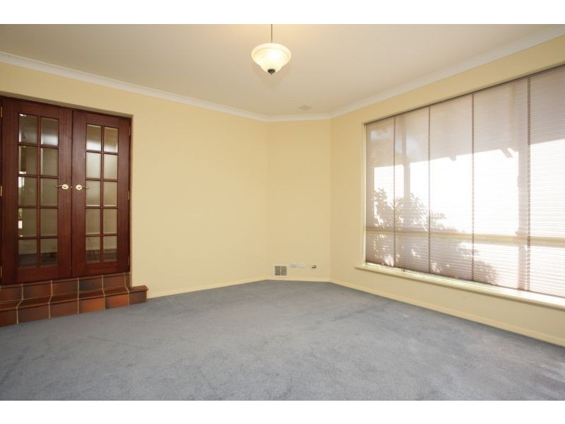 35 Cooper Ridge, Winthrop WA 6150