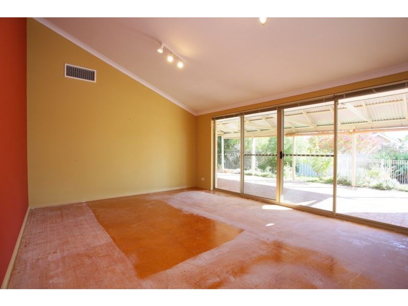 35 Cooper Ridge, Winthrop WA 6150