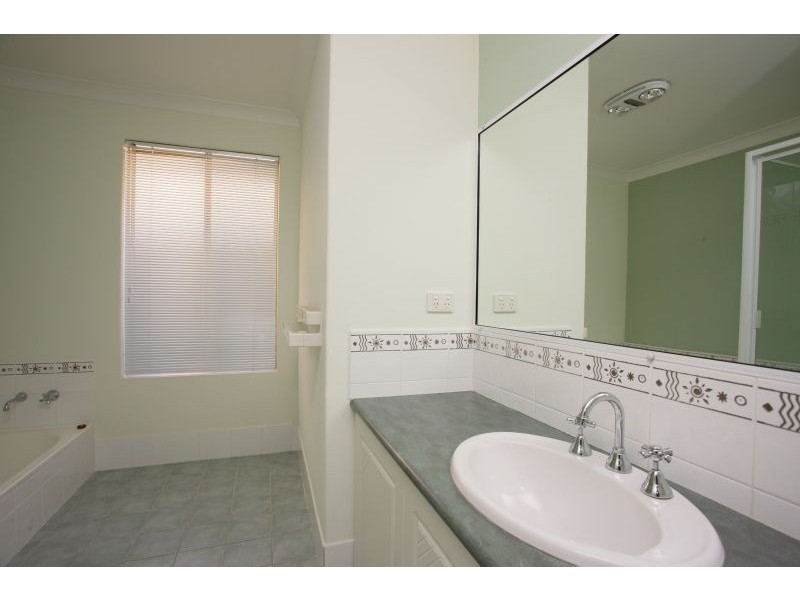 35 Cooper Ridge, Winthrop WA 6150