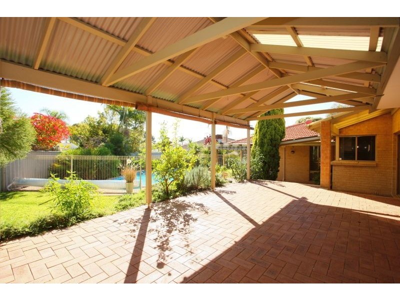 35 Cooper Ridge, Winthrop WA 6150