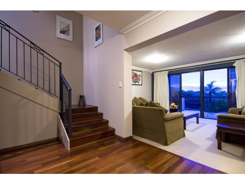 24 Robert Street, Como WA 6152