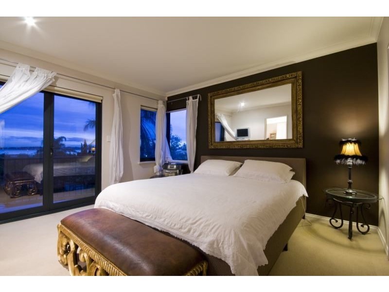 24 Robert Street, Como WA 6152