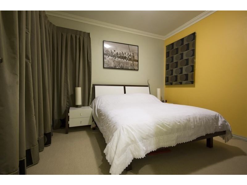 24 Robert Street, Como WA 6152