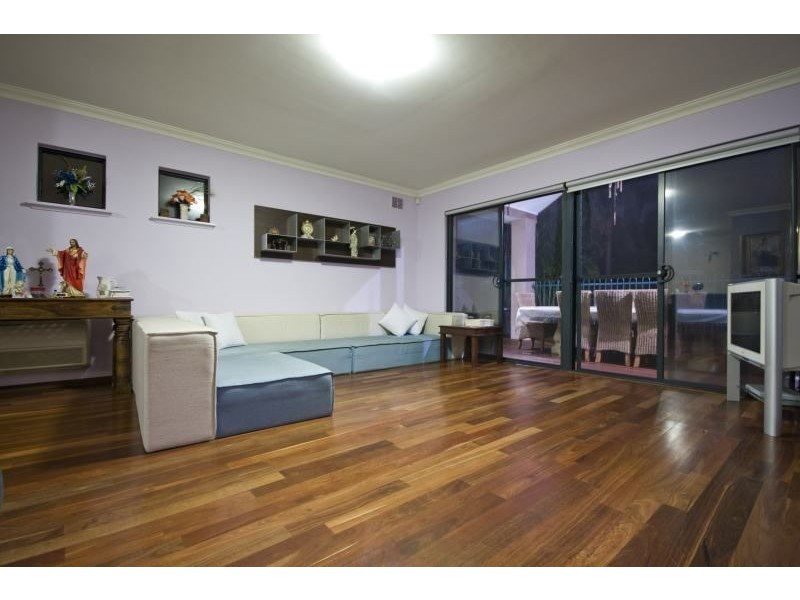 24 Robert Street, Como WA 6152