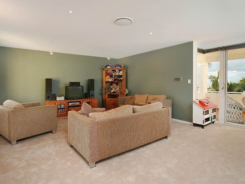 15 Sobotka Place, Winthrop WA 6150