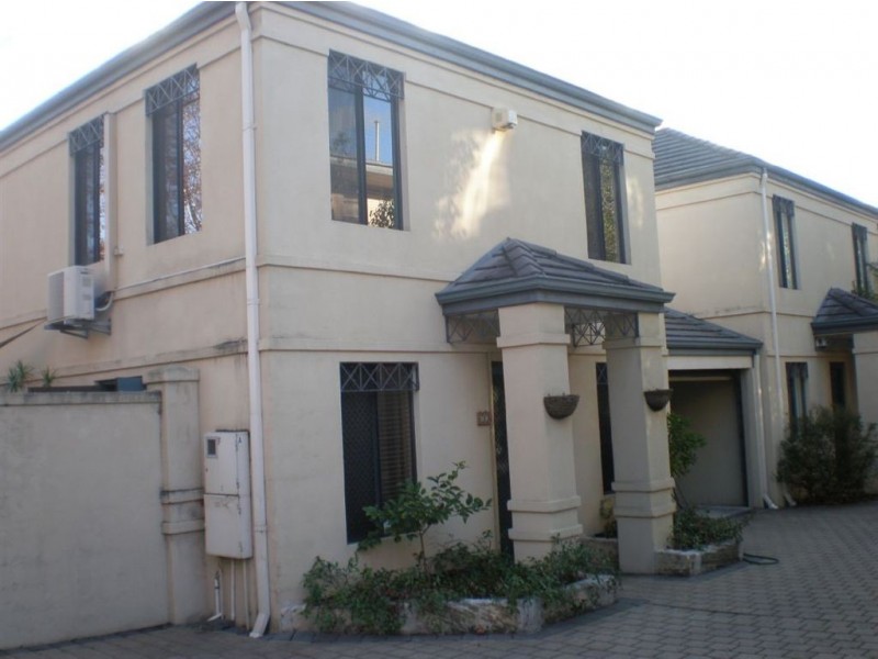 10 Kintail Rd, Applecross WA 6153