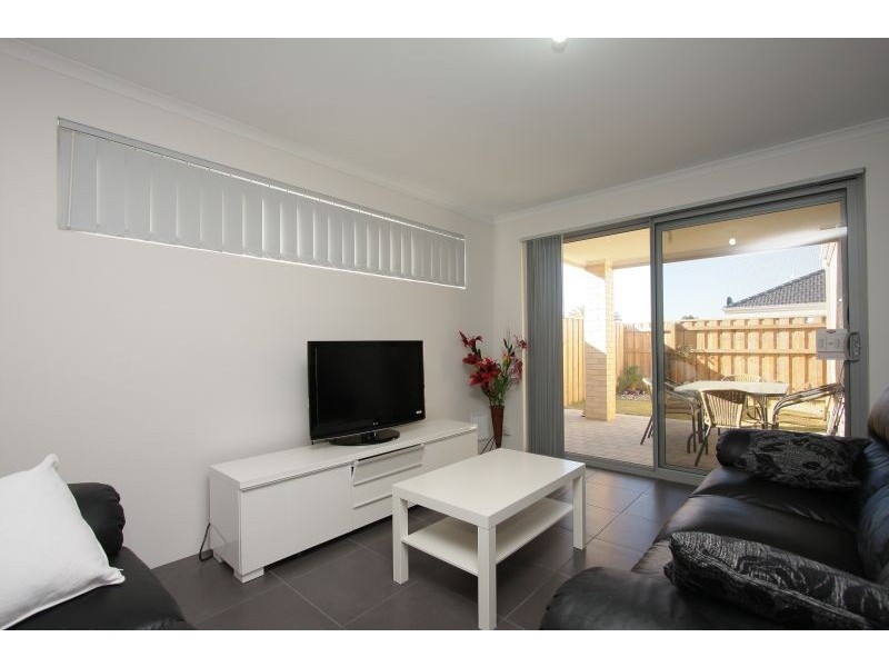 7 Malting Ct, Canning Vale WA 6155