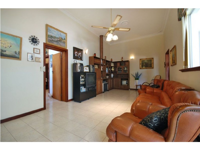 25 Malcolm Street, Fremantle WA 6160