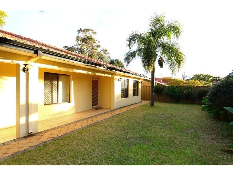 13A Queens Rd, Mount Pleasant WA 6153