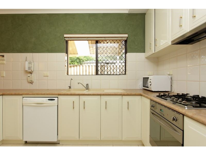 13A Queens Rd, Mount Pleasant WA 6153