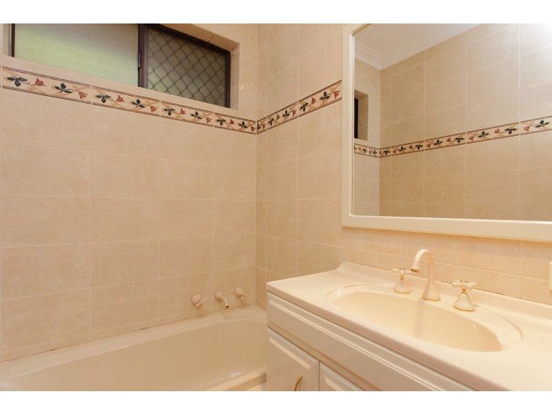 13A Queens Rd, Mount Pleasant WA 6153