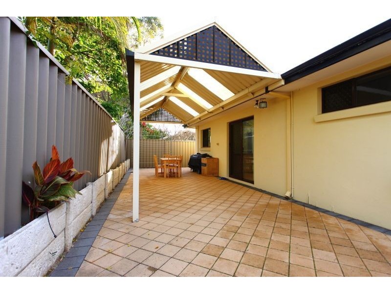 13A Queens Rd, Mount Pleasant WA 6153