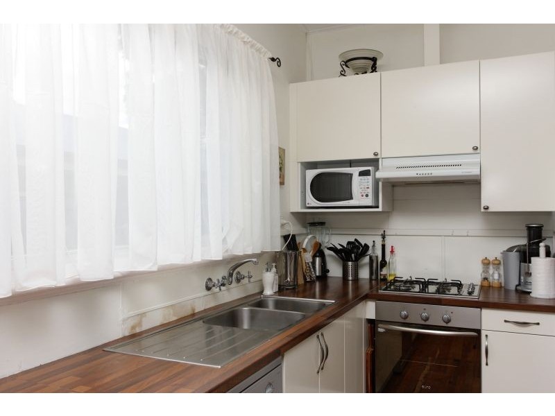 64 Ogilvie Rd, Mount Pleasant WA 6153