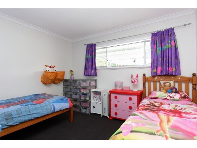 64 Ogilvie Rd, Mount Pleasant WA 6153