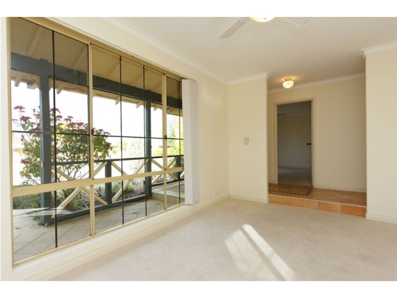 36 Kingsmill Gardens, Winthrop WA 6150