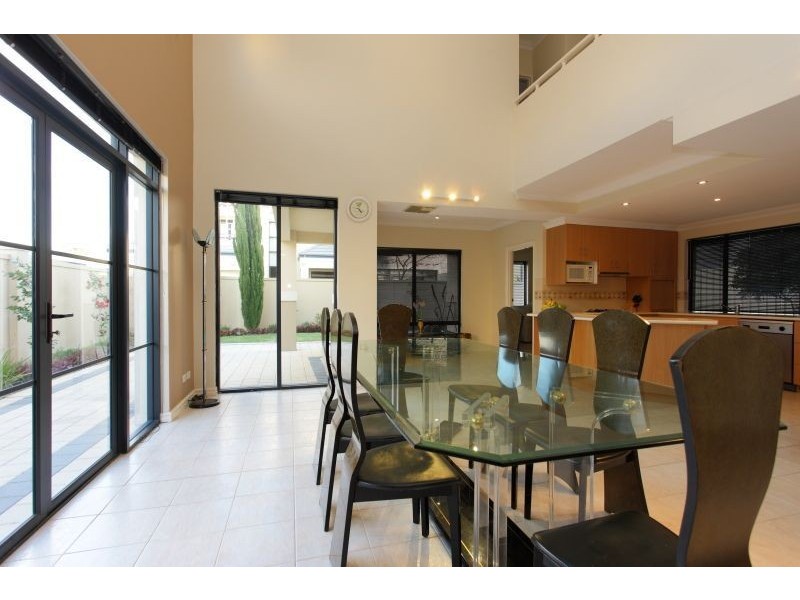 6 Helm St, Mount Pleasant WA 6153