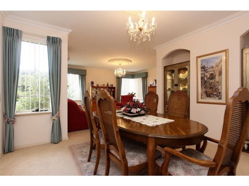 10 Queens Road, Mount Pleasant WA 6153