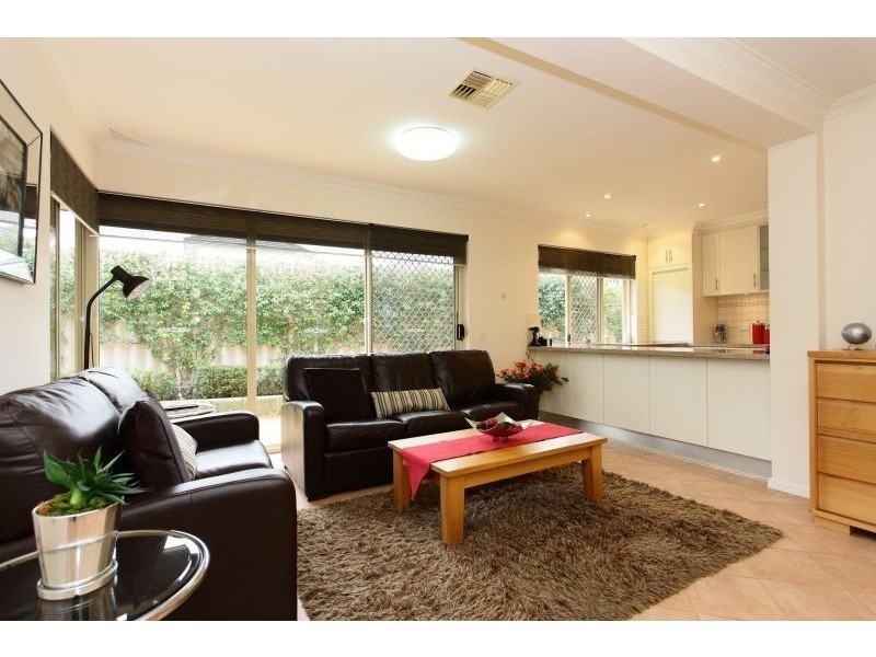 10 Queens Road, Mount Pleasant WA 6153