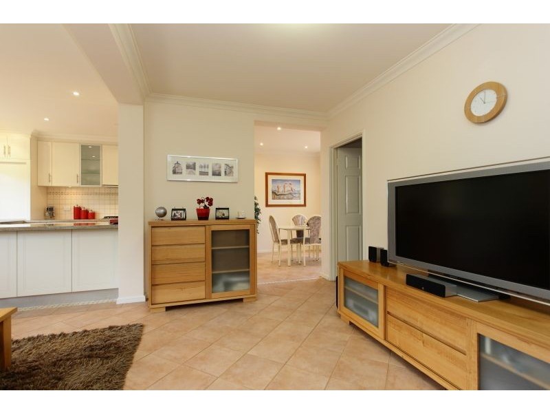 10 Queens Road, Mount Pleasant WA 6153