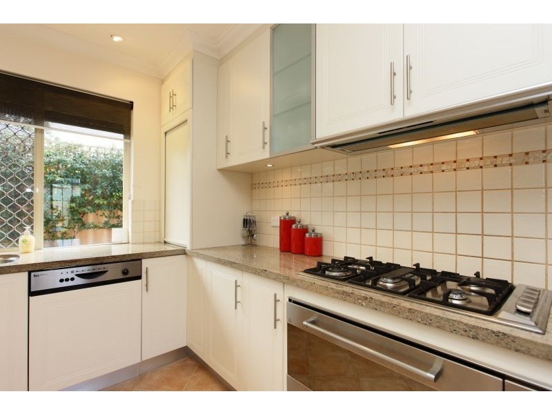 10 Queens Road, Mount Pleasant WA 6153