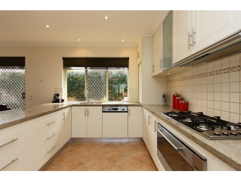 10 Queens Road, Mount Pleasant WA 6153