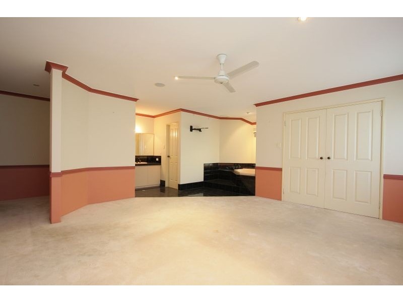 48 Kingsmill Gardens, Winthrop WA 6150