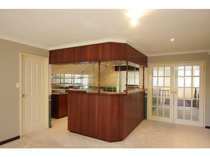 48 Kingsmill Gardens, Winthrop WA 6150