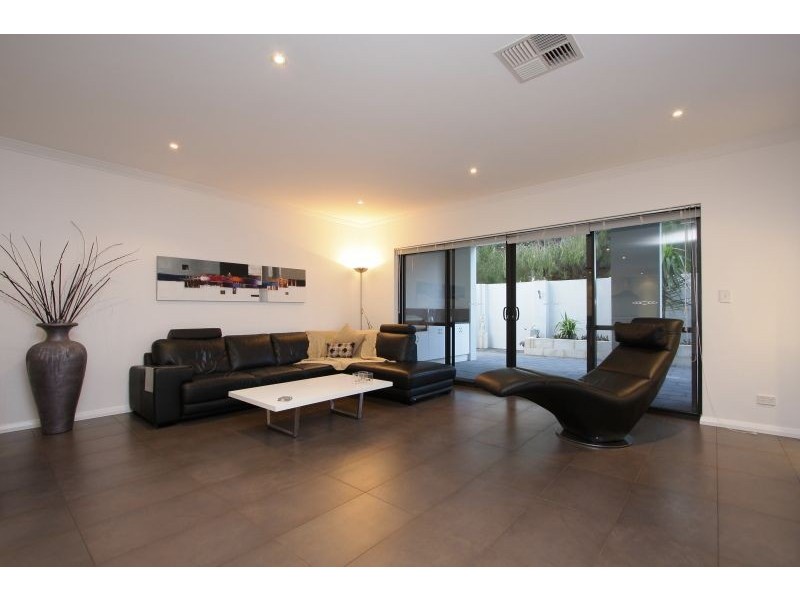 73C Glenelg Street, Mount Pleasant WA 6153