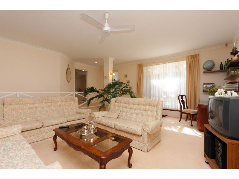 53 Paterson Gardens, Winthrop WA 6150