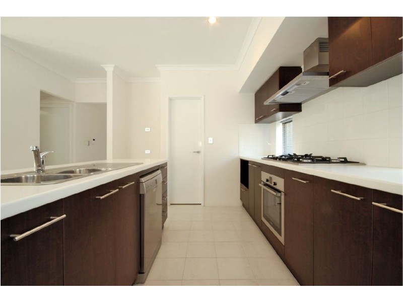 16A Lowes Street, Cloverdale WA 6105