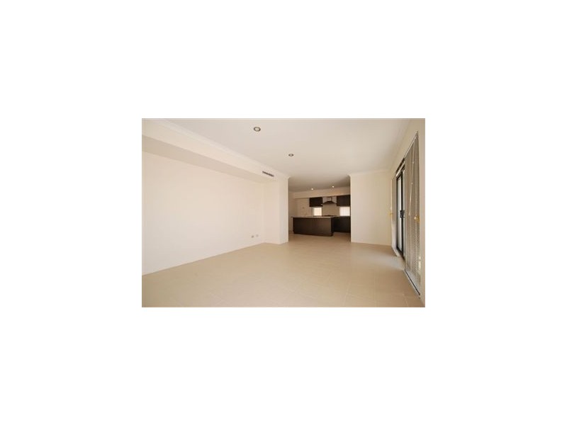 16B Lowes Street, Cloverdale WA 6105