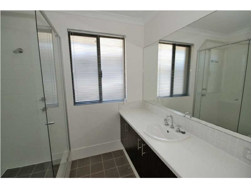 16C Lowes Street, Cloverdale WA 6105