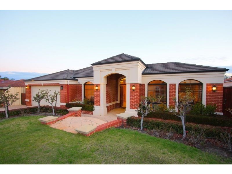 92 Aitken Drive, Winthrop WA 6150