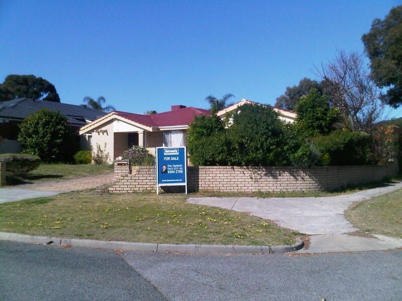 2 Gamblen Way, Winthrop WA 6150