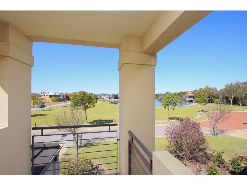 38 De Havilland View, Maylands WA 6051