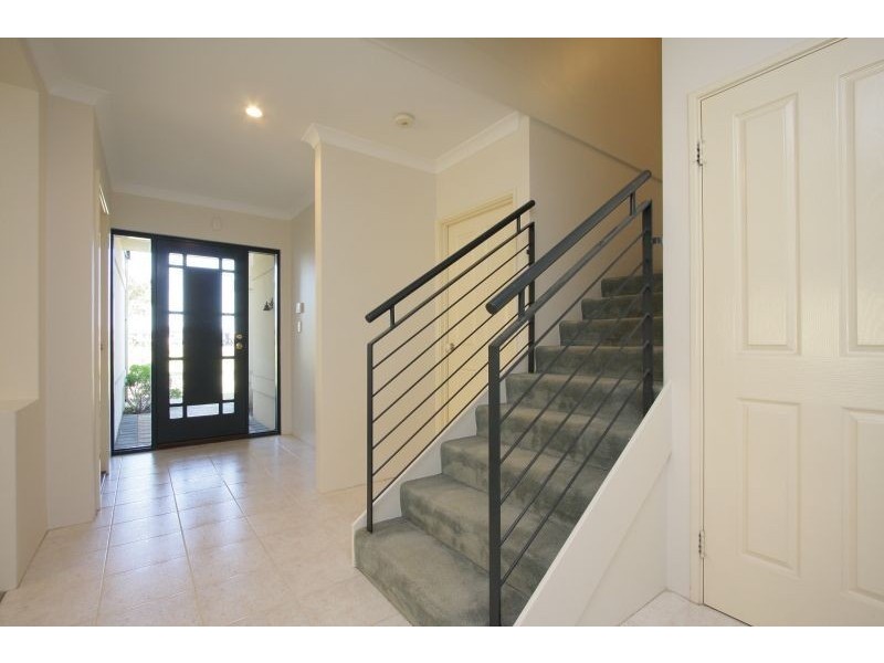 38 De Havilland View, Maylands WA 6051